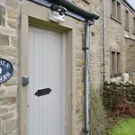 Ribblestones * Austwick