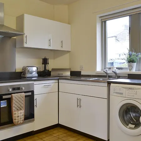 Ribblestones Austwick