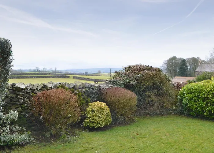 Ribblestones * Austwick